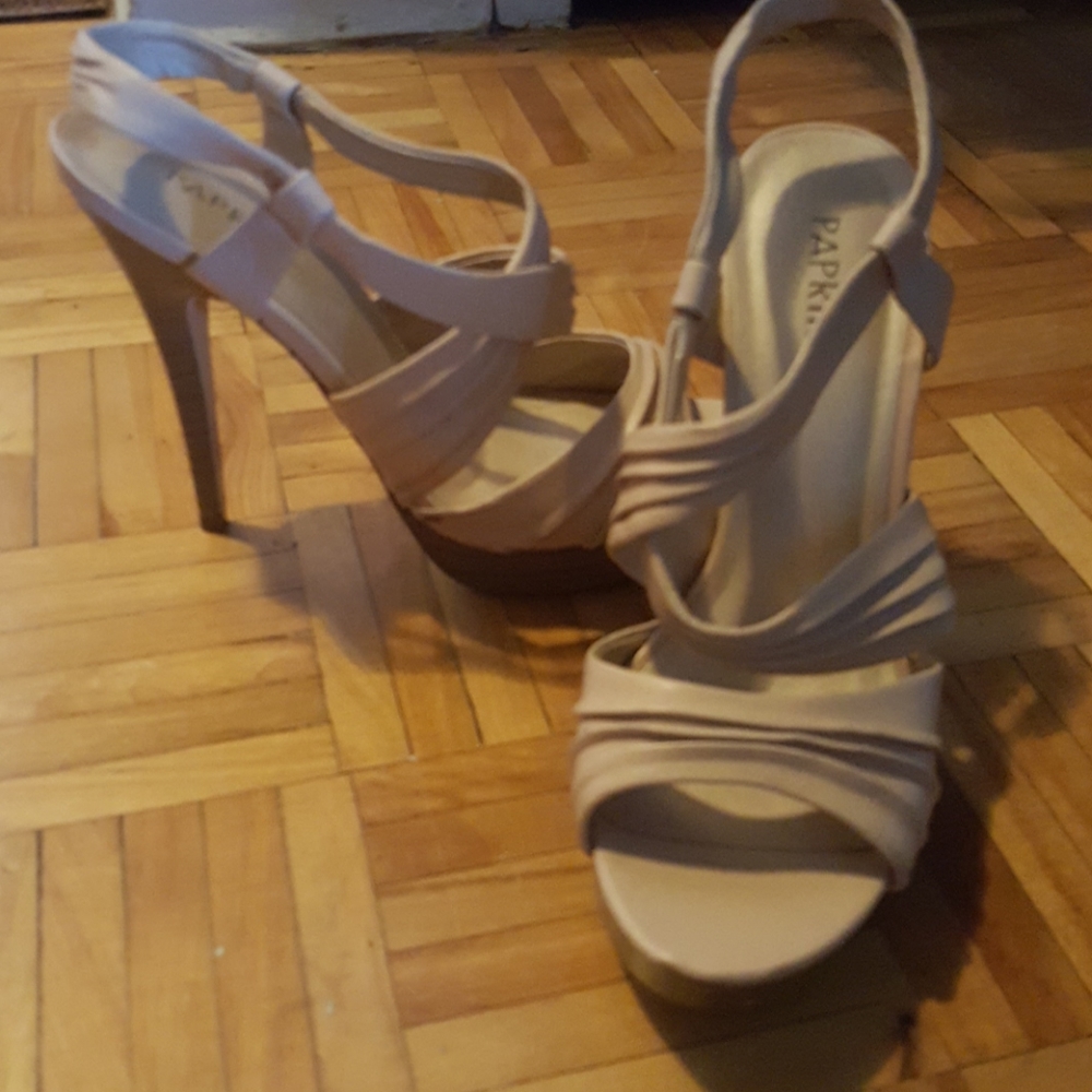 Women's Size 9 heels